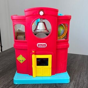 Fisher-Price Little People Friendly School